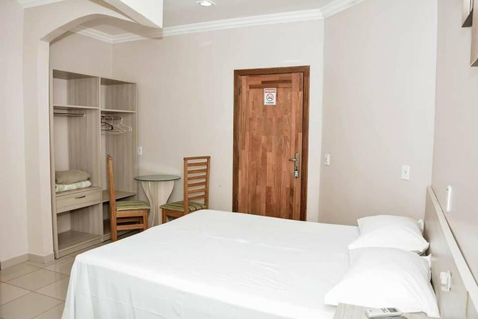 Hotel G & K Brasiléia Екстериор снимка
